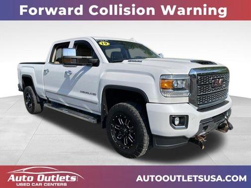 White Frost Tri-Coat 2019 GMC Sierra 3500 Denali