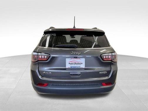 Granite Crystal Clearcoat Metallic 2022 Jeep Compass Latitude Lux