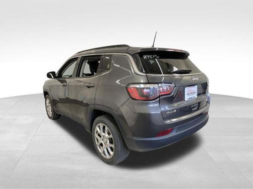 Granite Crystal Clearcoat Metallic 2022 Jeep Compass Latitude Lux