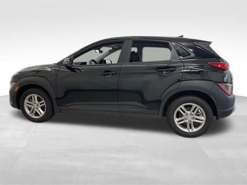 Abyss Black Pearl 2023 Hyundai KONA SE