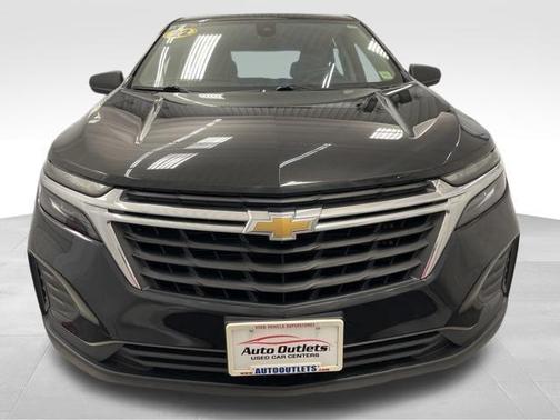 Mosaic Black Metallic 2022 Chevrolet Equinox LS