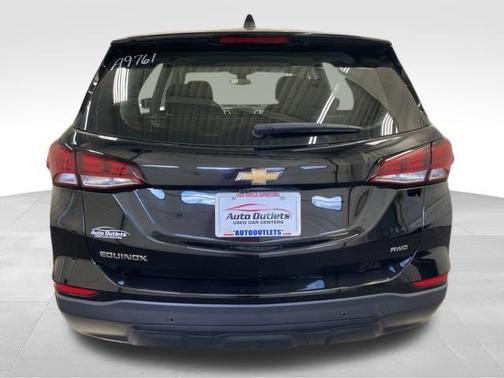 Mosaic Black Metallic 2022 Chevrolet Equinox LS