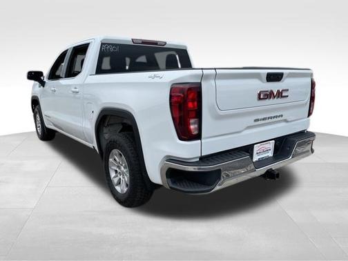 Summit White 2023 GMC Sierra 1500 SLE