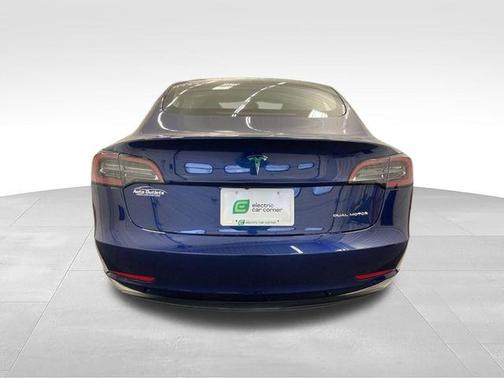 Deep Blue Metallic 2023 Tesla Model 3 Long Range