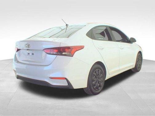 2022 Hyundai Accent SE