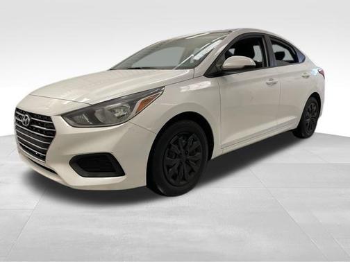 2022 Hyundai Accent SE
