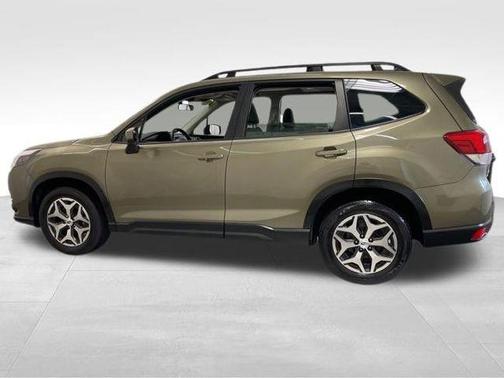 Autumn Green Metallic 2023 Subaru Forester Premium