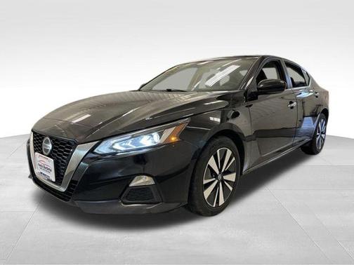 Super Black Clearcoat 2021 Nissan Altima 2.5 SV