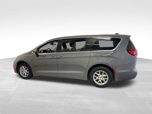 Ceramic Gray Clearcoat 2023 Chrysler Pacifica Touring-L