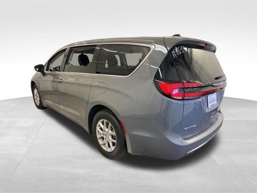 Ceramic Gray Clearcoat 2023 Chrysler Pacifica Touring-L