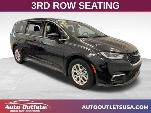 2024 Chrysler Pacifica Touring-L