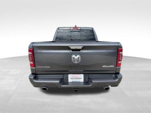 Granite Crystal Clearcoat Metallic 2022 RAM 1500 Limited