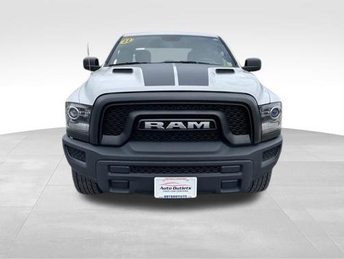 Bright White Clearcoat 2022 RAM 1500 Classic SLT