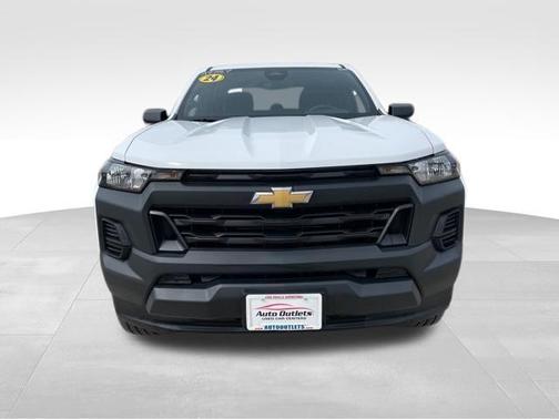2024 Chevrolet Colorado WT