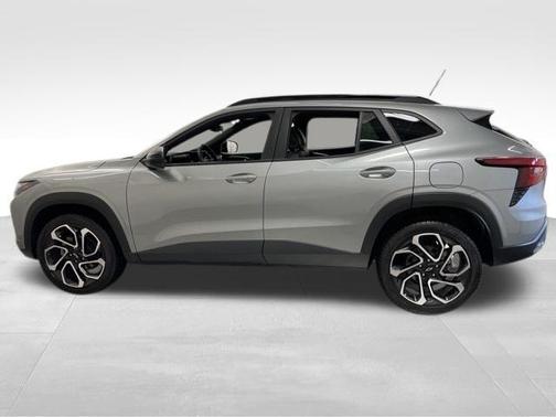 Sterling Gray Metallic 2024 Chevrolet Trax 2RS
