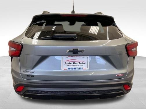Sterling Gray Metallic 2024 Chevrolet Trax 2RS