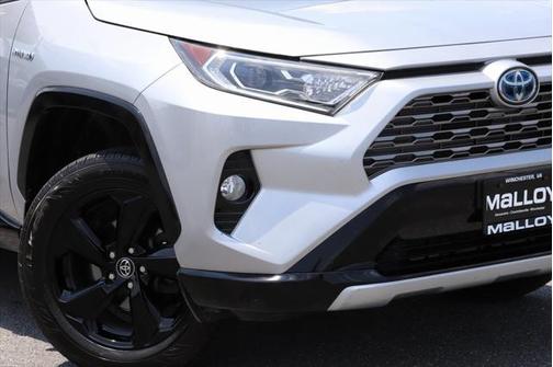 2020 Toyota RAV4 Hybrid SE