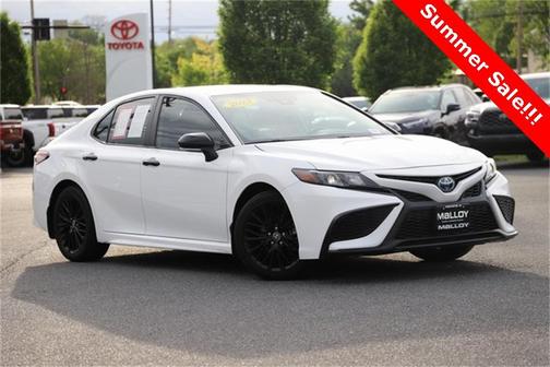 2022 Toyota Camry Hybrid Nightshade