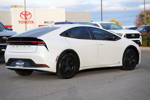 2023 Toyota Prius LE