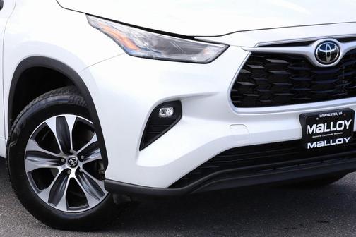 2024 Toyota Highlander XLE