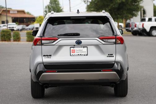 2024 Toyota RAV4 Hybrid SE