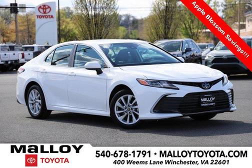 2022 Toyota Camry LE