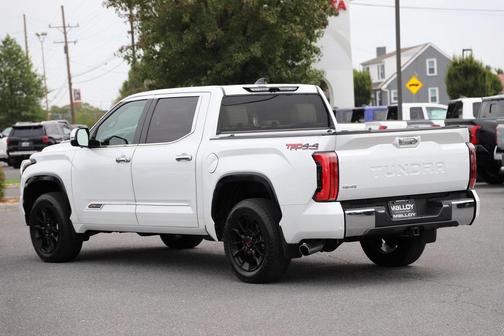 2023 Toyota Tundra Hybrid 1794 Edition
