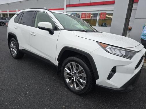 2019 Toyota RAV4 XLE Premium