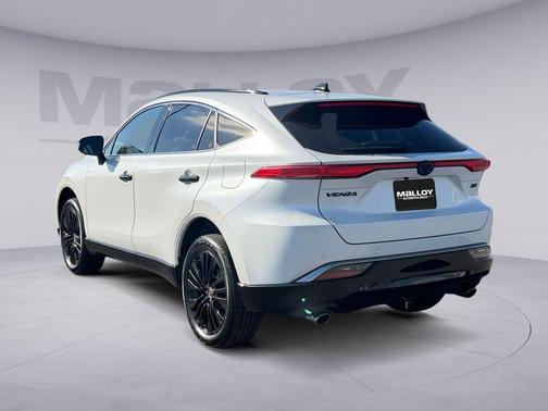 Wind Chill Pearl 2023 Toyota Venza Nightshade Edition