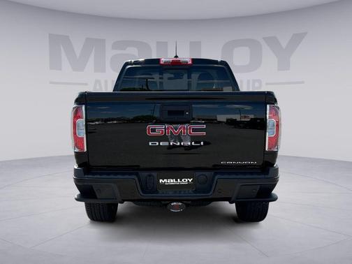 Onyx Black 2022 GMC Canyon Denali