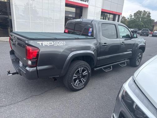 2018 Toyota Tacoma TRD Sport