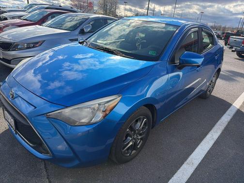 Sapphire 2019 Toyota Yaris Sedan LE