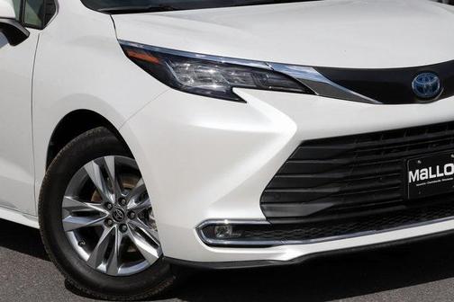 2022 Toyota Sienna XLE