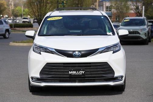2022 Toyota Sienna XLE
