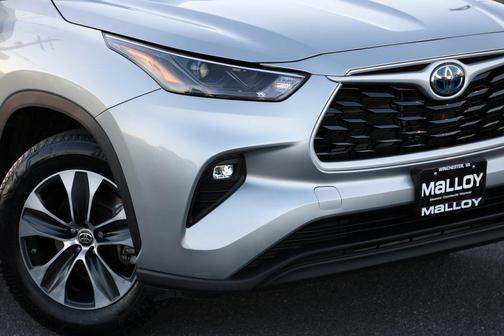 2024 Toyota Highlander Hybrid XLE