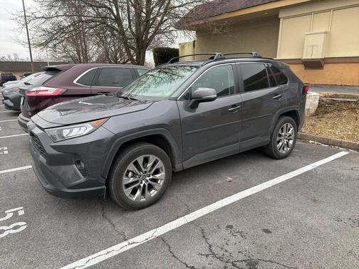 2021 Toyota RAV4 XLE Premium