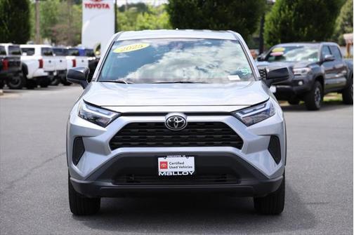 2025 Toyota RAV4 LE