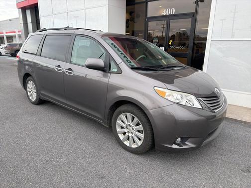 2011 Toyota Sienna XLE