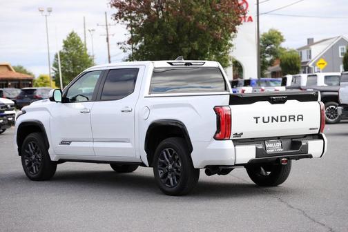 2025 Toyota Tundra Hybrid Platinum