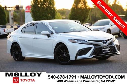2022 Toyota Camry Hybrid XSE