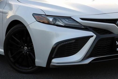 2022 Toyota Camry Hybrid XSE