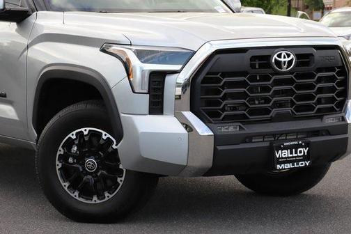 2022 Toyota Tundra SR5