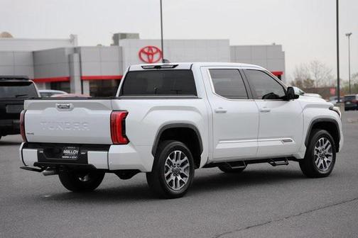 2024 Toyota Tundra Hybrid 1794 Edition