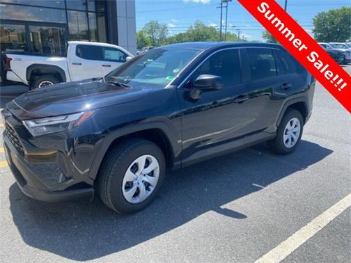 2025 Toyota RAV4 LE