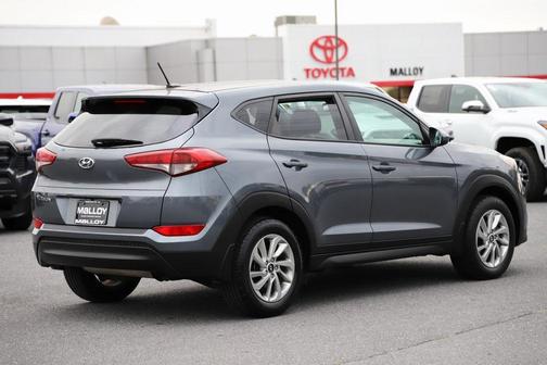 2016 Hyundai TUCSON SE