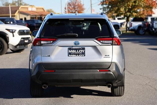 2022 Toyota RAV4 Hybrid XLE Premium