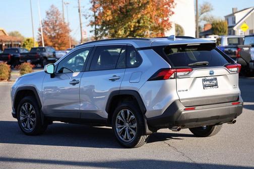 2022 Toyota RAV4 Hybrid XLE Premium