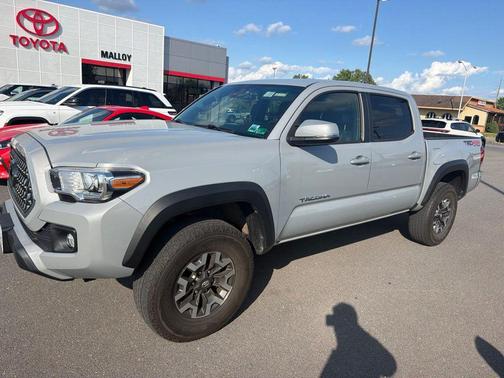 Cement 2018 Toyota Tacoma TRD Off Road