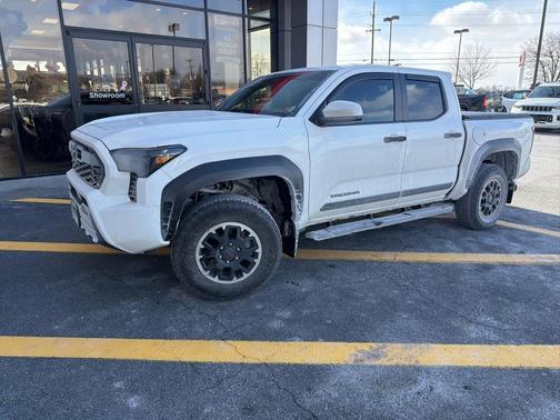 2025 Toyota Tacoma TRD Off Road