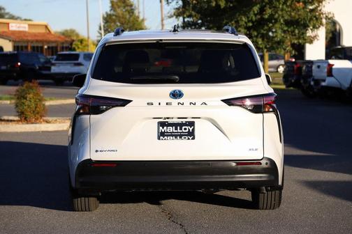 2025 Toyota Sienna XLE 7 Passenger